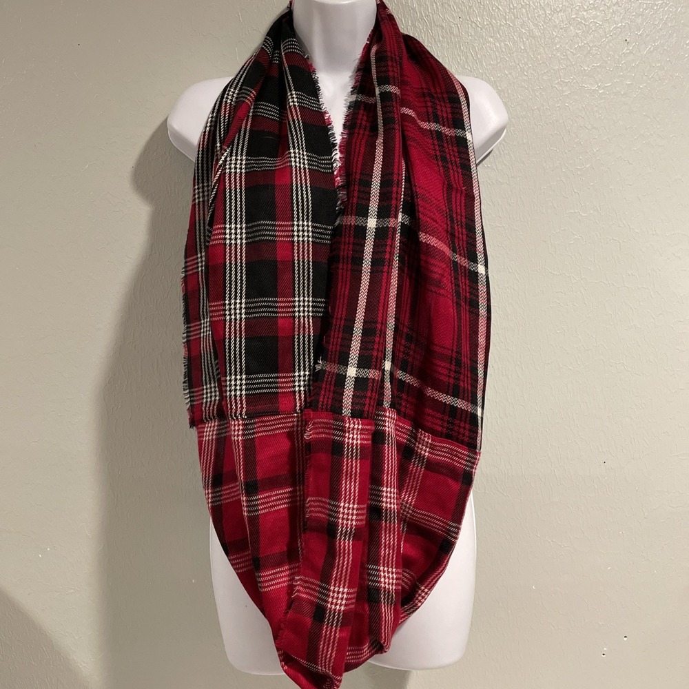 j.jill Red Black Multi‎ Mixed Plaid Infinity Scarf Tartan Fringe 64 x 20